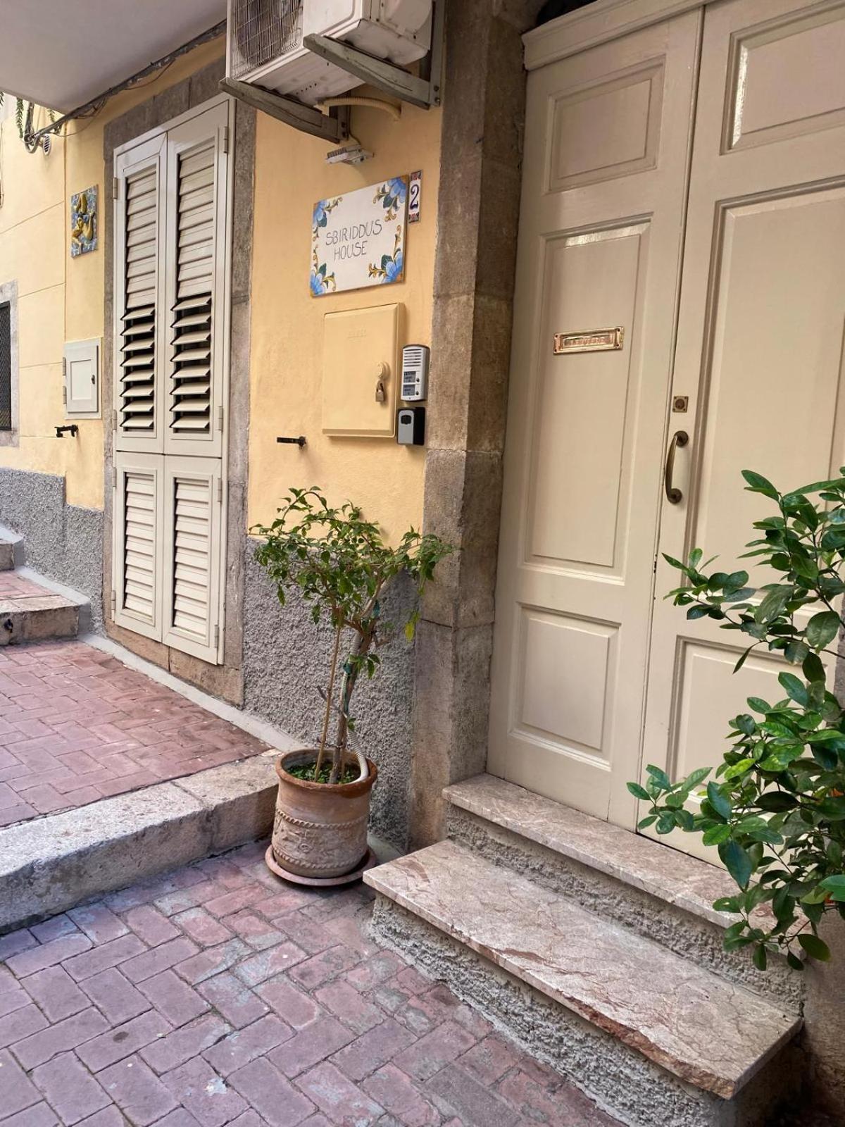 Ferienwohnung Sbiriddu'S House Taormina Exterior foto